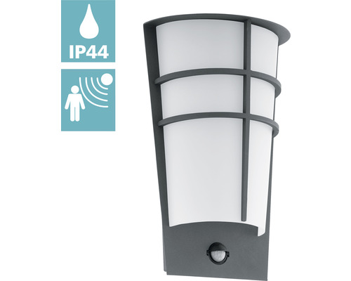 Vägglampa med rörelsesensor och skyddsklass IP44