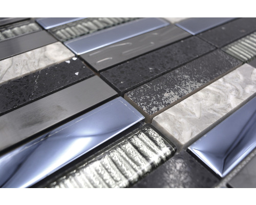 Mosaikplatta av glas och sten