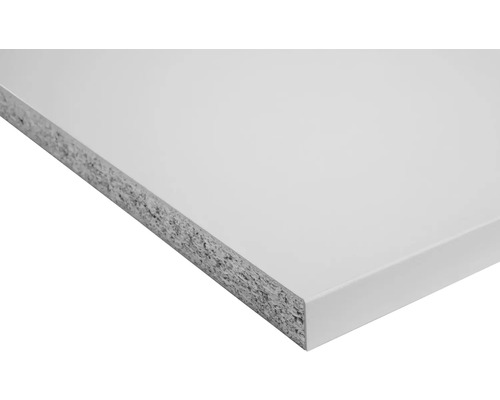 Närbild av en belagd spånskiva