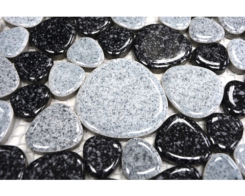 Mosaikplattor i stenoptik