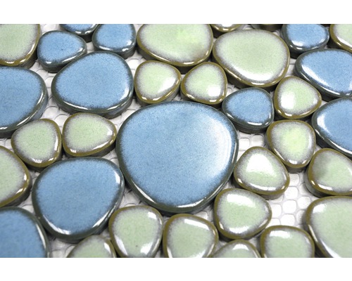 Keramisk mosaikplatta i form av en sten