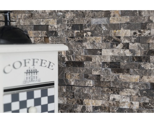 Väggdekoration med naturstenspanel