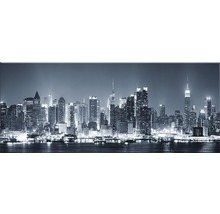 Silhuett av New York på natten