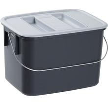 Hink av plast med lock och metallhandtag