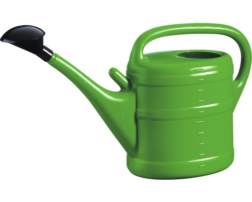 Vattenkanna av plast med duschmunstycke
