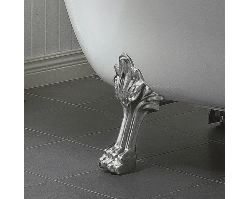 Detaljbild av ett badkarsben i klofotsdesign