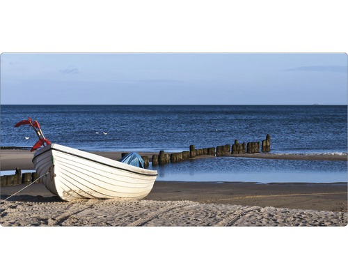 Stänkskydd till badrum MYSPOTTI Aqua blå 900 x 450 mm Boat En vit båt ligger på stranden med utsikt över havet