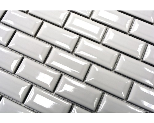 Keramiska plattor i tunnelbanestil för väggbeklädnad