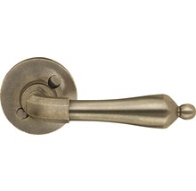 Dörrhandtag av metall