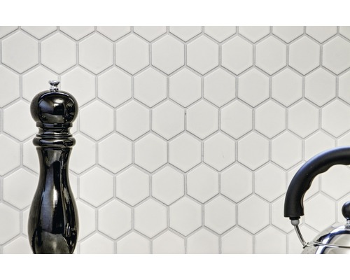 Sexkantiga plattor på väggen