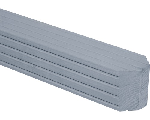 Trästolpe med spår