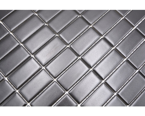 Keramiska mosaikplattor i tvärformat