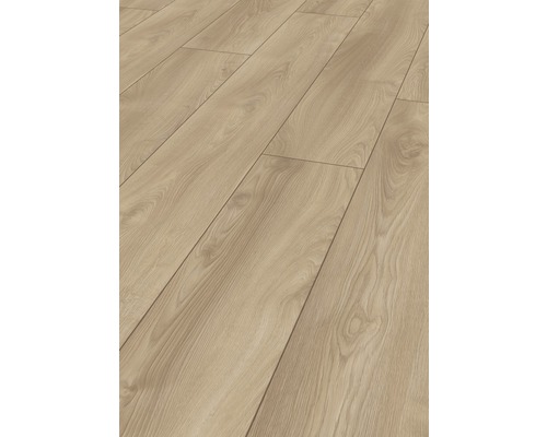 Närbild av laminatgolv med träutseende