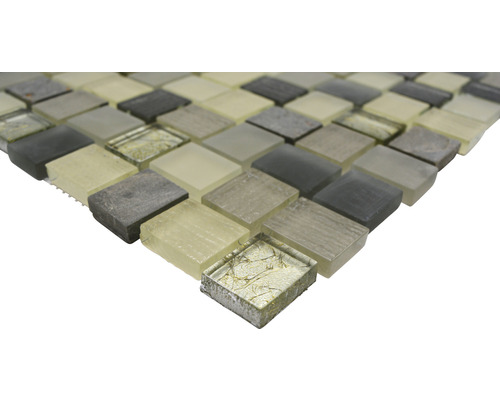 Mosaikplatta av glas och natursten