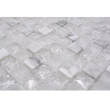 Mosaikplatta av glas och marmor