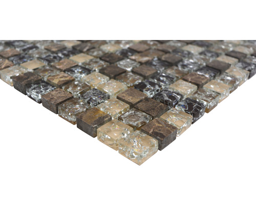 Mosaikplattor av glas och sten