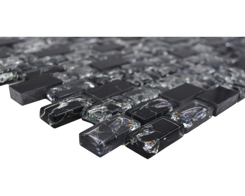 Mosaikplatta av glas och sten