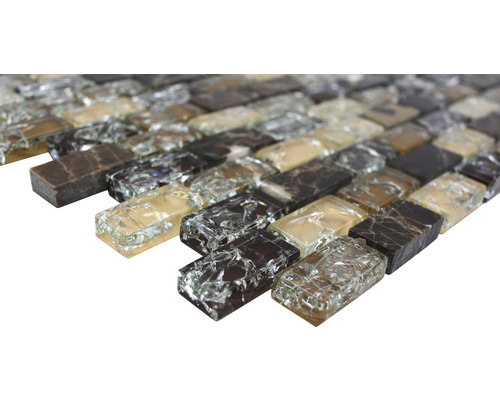 Mosaikplatta av glas och sten