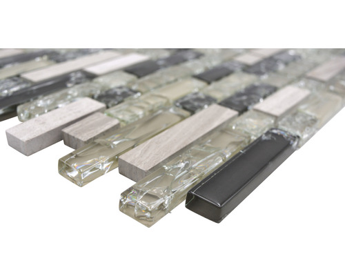 Mosaikplatta av glas och sten