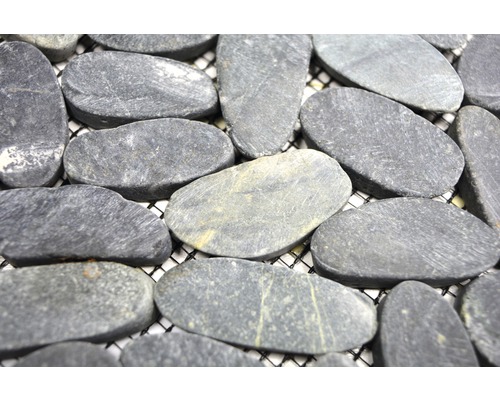 Mosaikmatta av natursten flodsten