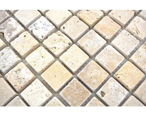 Travertinmosaikplattor i diamantmönster