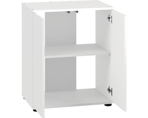 Vitt underskåp med två öppna dörrar och en hylla