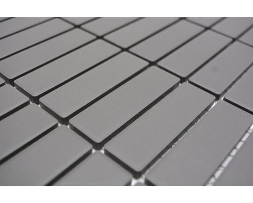 Rektangulära mosaikplattor på nät