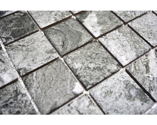 Mosaikplattor av natursten