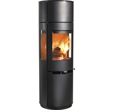 Kamin med ved bakom glas