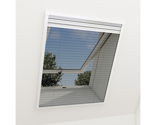 Takfönster med plisségardin för ljusreglering