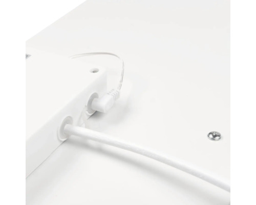 Detaljvy av en enhet med strömkabel