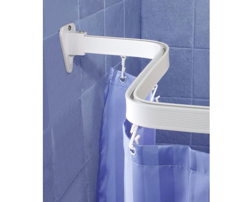 Duschdraperistång i aluminium med duschdraperi i badrummet