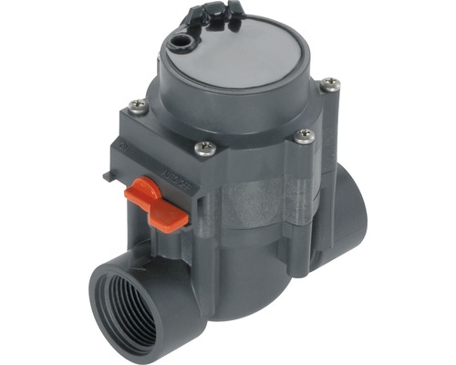 Bevattningsventil av plast med en omkopplare för manuell styrning