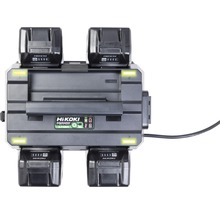 HiKoki batteriladdare med fyra batterier