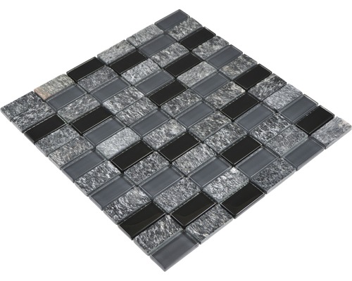 Mosaikplatta av sten och glas