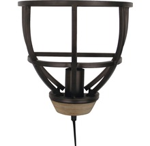 Trädgårdslampa av metall med jordspett