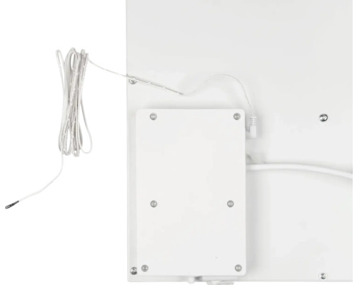 Bakåtsikt av ett spegelskåp med kabel och kopplingsdosa