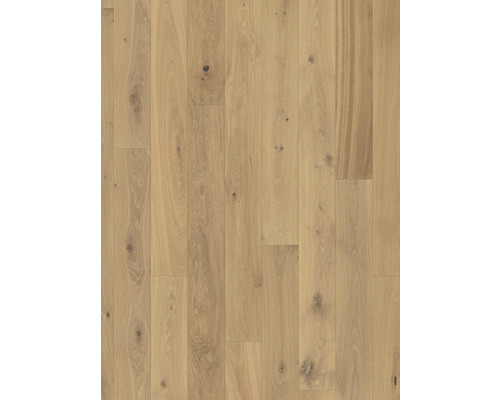 Lagda ljusa ekplankor som golvbeläggning