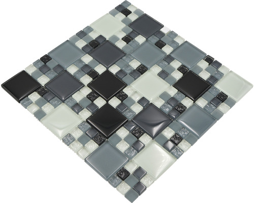 Mosaikplatta med fyrkantiga glasstenar i grått, svart och vitt