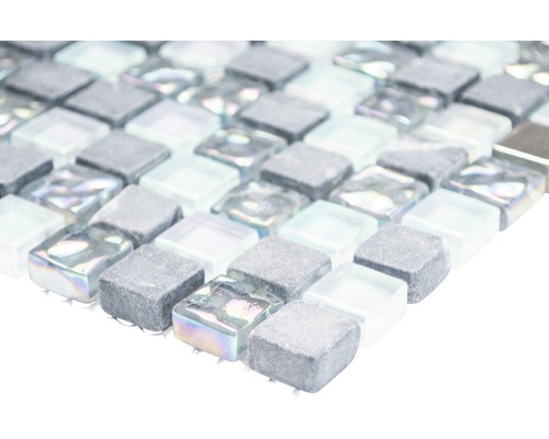 Mosaikplatta av glas och sten