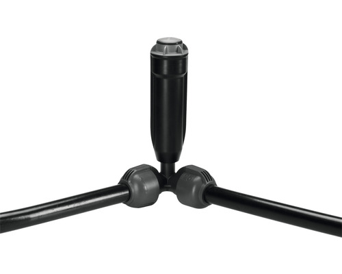 Sänkbar sprinkler med tre munstycksanslutningar för trädgårdsbevattning