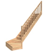 Trätrappa med räcke