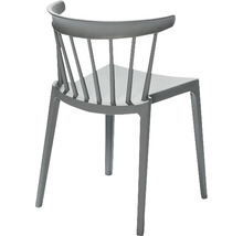 Grå stol med ryggstöd i spjäldesign