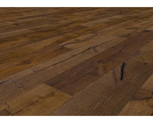 Närbild av laminatgolv med träutseende