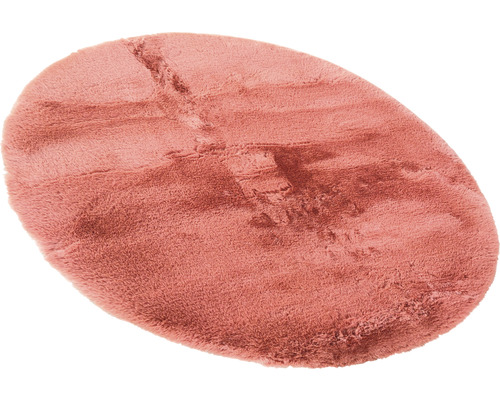 Oval matta med hög lugg