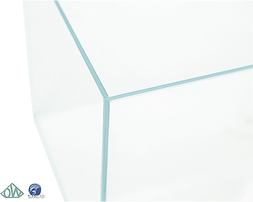 Detaljvy av ett akvarium i glas med sigill