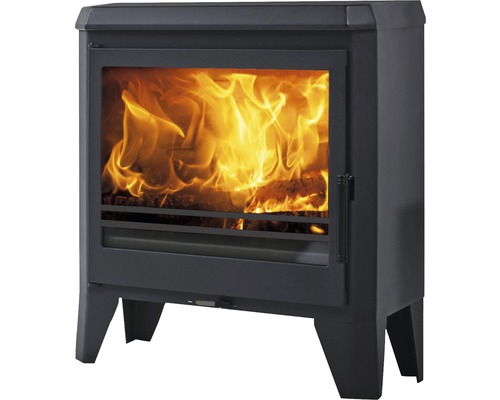 Kamin med brinnande ved