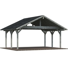 Carport av trä med tak
