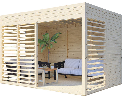 Träpaviljong med lamellväggar och loungemöbler