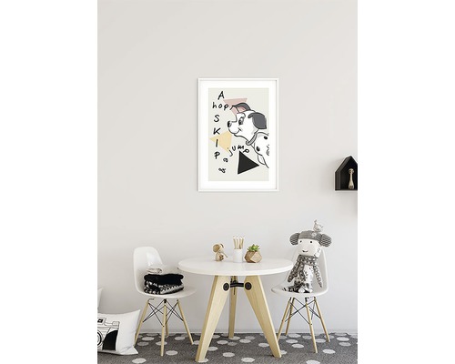 Illustration av en dalmatiner i en tavelram i ett barnrum